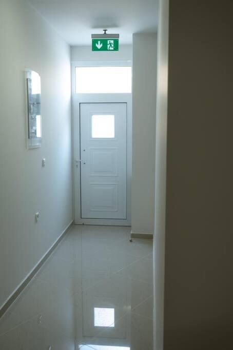 Anesis Airport Rooms 204 Koropíon Dış mekan fotoğraf